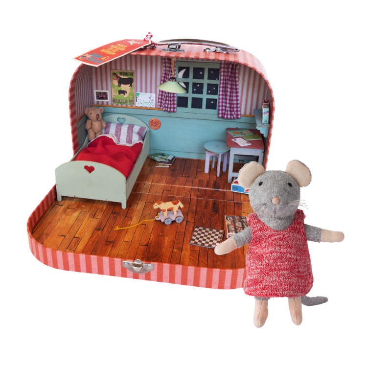 Bedroom To Go + Julia Plush Bundle