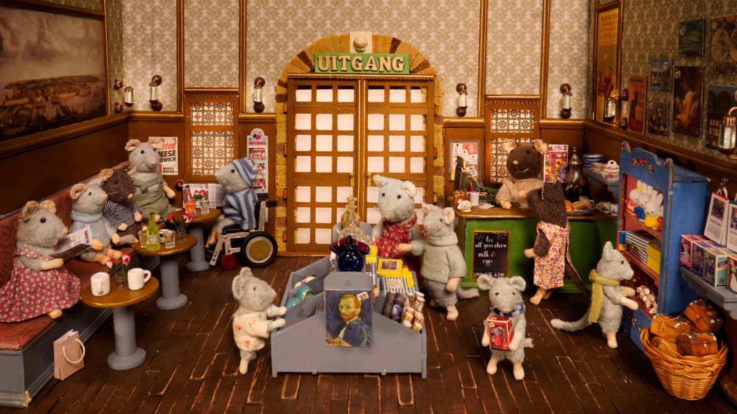 het muizenhuis museum - opening fans.jpg__PID:6564b861-fdfa-4e46-9e1d-5d22d9eede1d