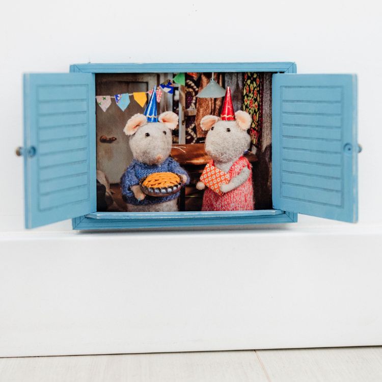 Little Mouse Window