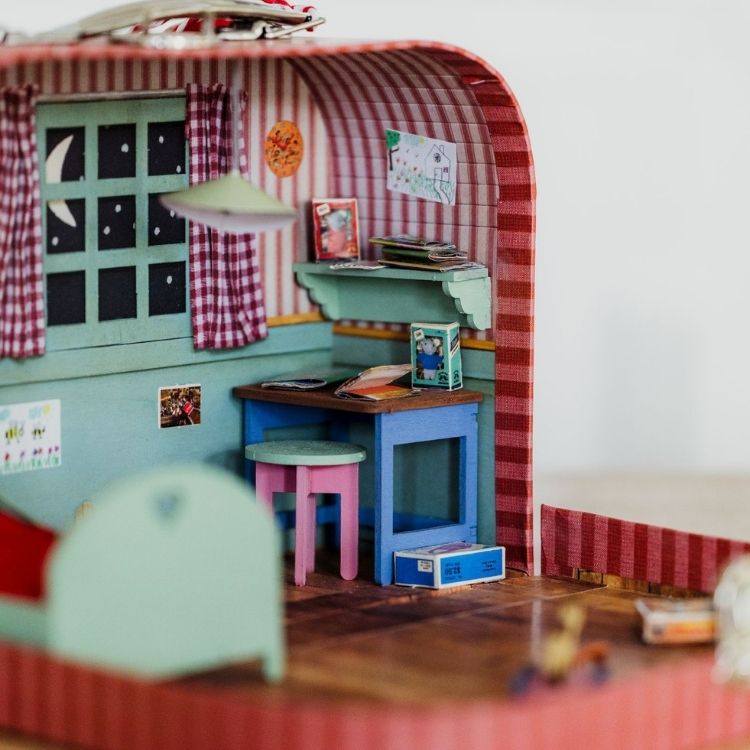 To Go + Plush Bundle  – Julia & Grandpa Sailor